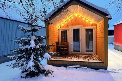 Дом в Ленинградской области, Ленинградская область, Ломоносовский р-н , Пениковское с.п., КП Ягодное клуб, Полевая ул., 32