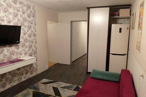 2-комнатная квартира в Красноярске, ул. Железнодорожников, 20