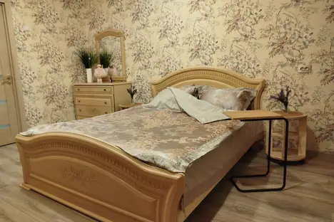 2-комнатная квартира в Смоленске, ул. Дохтурова, 27