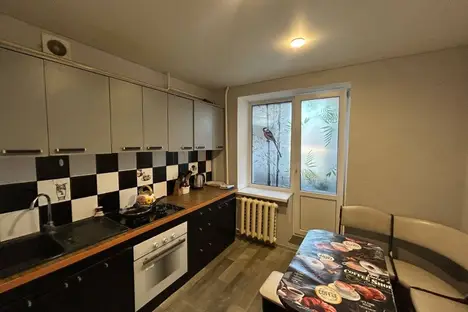 2-комнатная квартира в Петрикове, Коммунистическая ул., 3