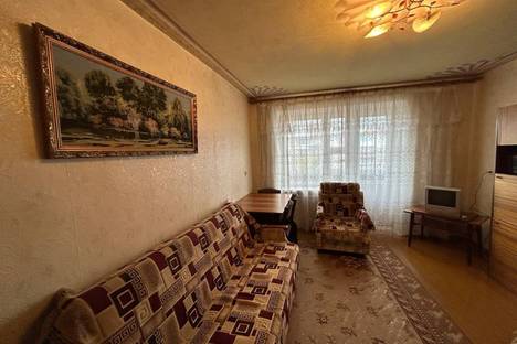 Двухкомнатная квартира в аренду посуточно в Любани по адресу Интернациональная ул., 50