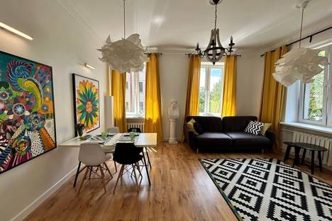 Двухкомнатная квартира в аренду посуточно в Минске по адресу пр-кт Независимости, 43