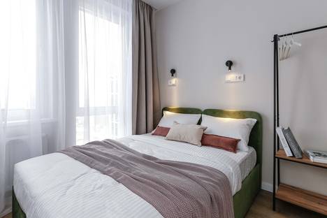 Однокомнатная квартира в аренду посуточно в Москве по адресу Новоостаповская ул., 20