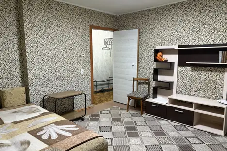 2-комнатная квартира в Екатеринбурге, Екатеринбург, ул. 40-летия Комсомола, 14Б