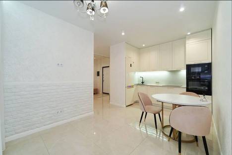 Трёхкомнатная квартира в аренду посуточно в Минске по адресу ул. Макаёнка, 12В