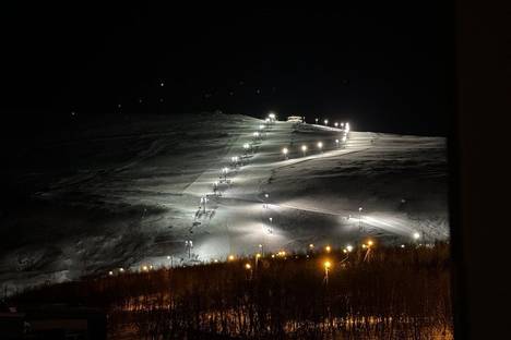 2-комнатная квартира в Кировске, ул. 50 лет Октября, 29