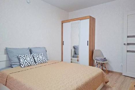 Однокомнатная квартира в аренду посуточно в Нижнем Новгороде по адресу пр-кт Героев Донбасса, 12