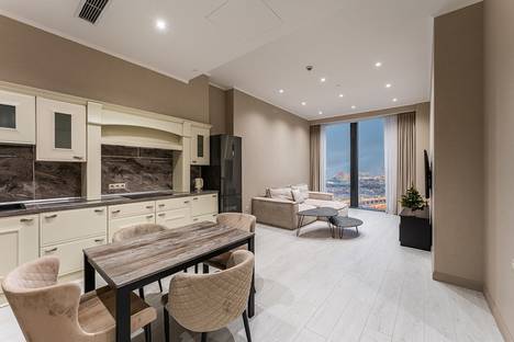 Двухкомнатная квартира в аренду посуточно в Москве по адресу 1-й Красногвардейский пр-д, 22с2