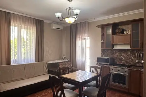 3-комнатная квартира в поселке Лазаревское, жилой р-н  Лазаревское, ул. Павлова, 47/1