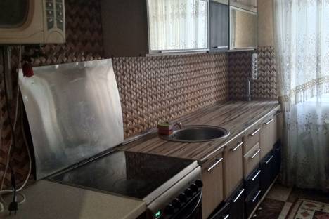 Трёхкомнатная квартира в аренду посуточно в Комсомольском по адресу ул. Куйбышева, 89