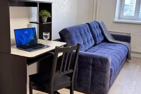 2-комнатная квартира в городе Тельмана, Ладожский б-р, 1