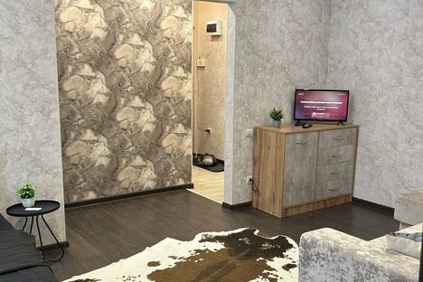 Двухкомнатная квартира в аренду посуточно в Березниках по адресу ул. Ломоносова, 135