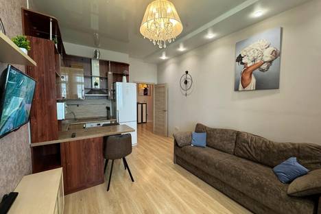 2-комнатная квартира во Владивостоке, ул. Леонова, 66