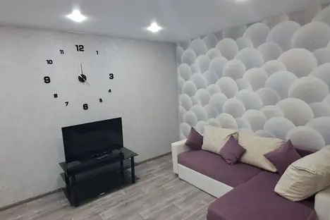 2-комнатная квартира в Челябинске, ул. Разина, 6А