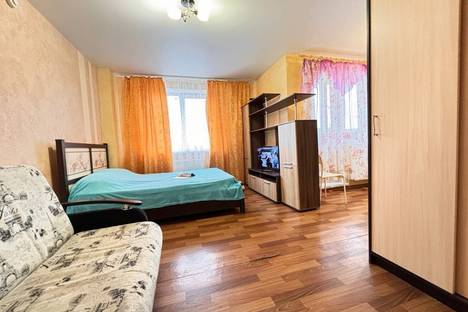 Однокомнатная квартира в аренду посуточно в Ульяновске по адресу мкр. Новый г., пр-кт Ливанова, 8