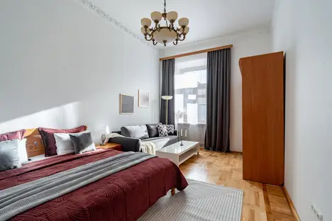 3-комнатная квартира в Санкт-Петербурге, наб. канала Грибоедова, 35