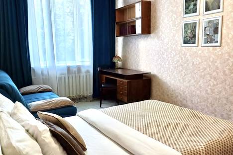 Однокомнатная квартира в аренду посуточно в Екатеринбурге по адресу пр-кт Ленина, 103