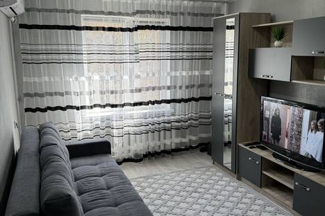 1-комнатная квартира в Донецке, Школьный б-р, 16