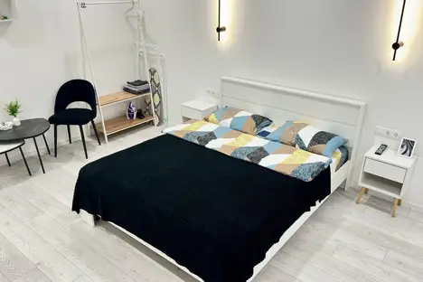 1-комнатная квартира в Луганске, пл. Героев Великой Отечественной войны, 7