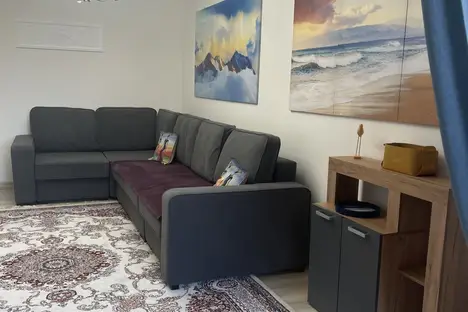 2-комнатная квартира в Дубках, Дубки, 1-й кв-л, 3А