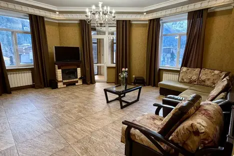 2-комнатная квартира в Домбае, Карачаевская ул., 60