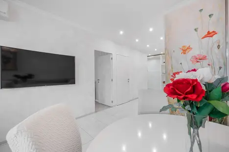 2-комнатная квартира в Санкт-Петербурге, ул. Нахимова, 20