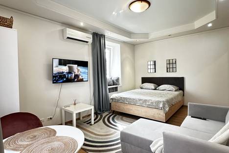 Однокомнатная квартира в аренду посуточно в Москве по адресу пр-кт 60-летия Октября, 29к1