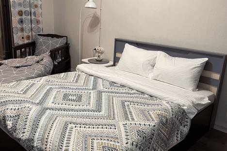 2-комнатная квартира в Мурманске, ул. Володарского, 12