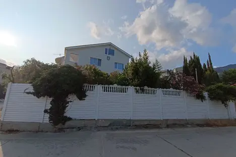 Дом в Отрадном, Лазурная ул., 44