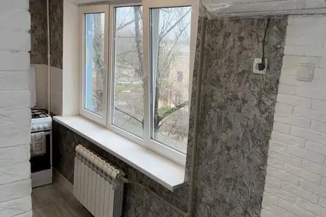 2-комнатная квартира в Шахтёрске, Шахтёрск, 7-й мкр., 33