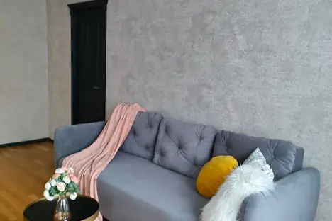 2-комнатная квартира в Екатеринбурге, ул. Карла Либкнехта, 18