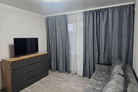 Однокомнатная квартира в аренду посуточно в Луганске по адресу Мирный кв-л, 2