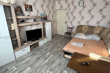 3-комнатная квартира в Яровом, ул. Менделеева, 3