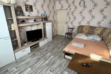 3-комнатная квартира в Яровом, ул. Менделеева, 3