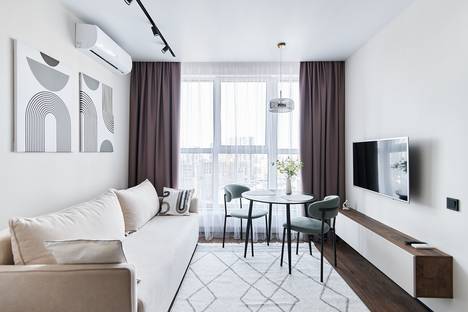 Двухкомнатная квартира в аренду посуточно в Минске по адресу ул. Игоря Лученка, 8