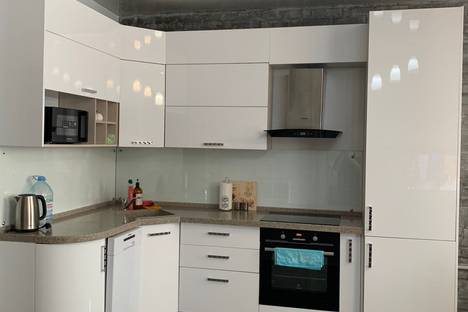 Трёхкомнатная квартира в аренду посуточно в Новокузнецке по адресу Пионерский пр-кт, 58