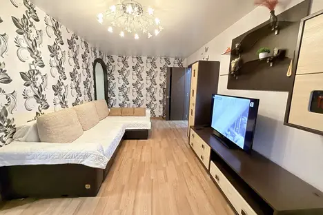 3-комнатная квартира в Южно-Сахалинске, 7-й мкр., Спортивный пр-д, 19