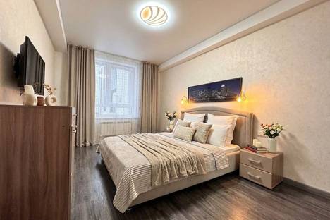 2-комнатная квартира в Новом Уренгое, р-н  Южная Жилая Часть, мкр. Энтузиастов, 7