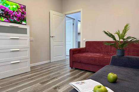 Двухкомнатная квартира в аренду посуточно в  по адресу Заповедная ул., 4