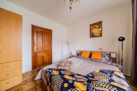 Двухкомнатная квартира в аренду посуточно в Санкт-Петербурге по адресу ул. Маршала Новикова, 1к1