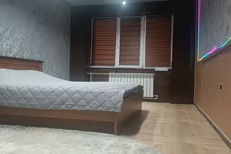 2-комнатная квартира в Харцызске, Харцызск, мкр. Металлургов, 38