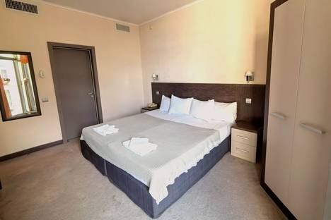 Двухкомнатная квартира в аренду посуточно в Астрахани по адресу ул. Адмирала Нахимова, 60В