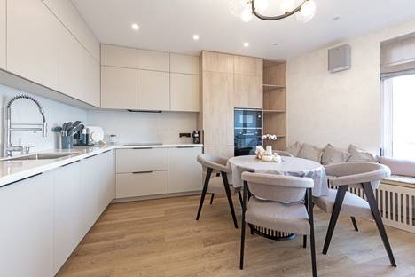 Двухкомнатная квартира в аренду посуточно в Санкт-Петербурге по адресу пр-кт Крузенштерна, 2