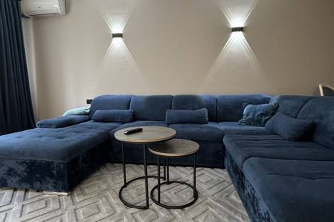 Двухкомнатная квартира в аренду посуточно в Каспийске по адресу Молодёжная ул., 4