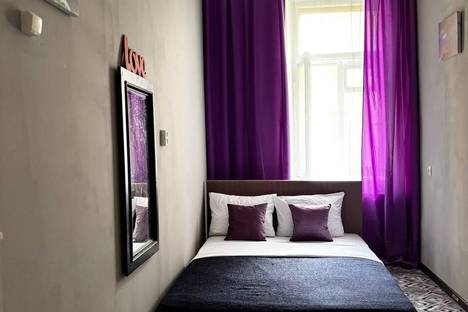 Комната в Санкт-Петербурге, Угловой пер., 6