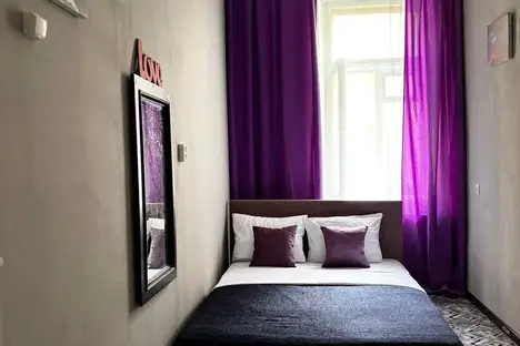 Комната в Санкт-Петербурге, Угловой пер., 6