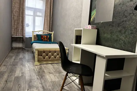 Комната в Санкт-Петербурге, Угловой пер., 6