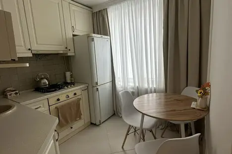 2-комнатная квартира в Москве, Малахитовая ул., 13к1