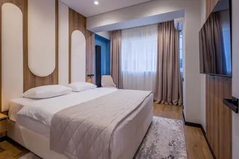 2-комнатная квартира в Сочи, мкр. Светлана, Учительская ул., 3