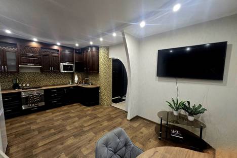 2-комнатная квартира в Сургуте, пр-кт Мира, 55